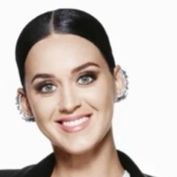 Katy Perry's 2015 H&M Holiday Campaign Clip-ons Earring Only 1 Earring Available - Picture 7 of 10